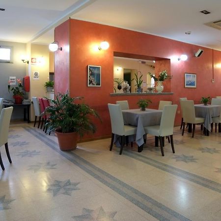 Villa Gioiosa 迪亚诺马里纳 外观 照片